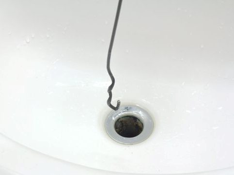 Long Wire Hook for unclog a Drain